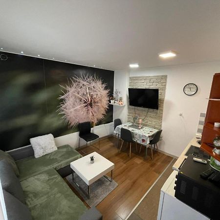 Cozy 1B Apartment Vera-self check in Zagreb Exterior foto