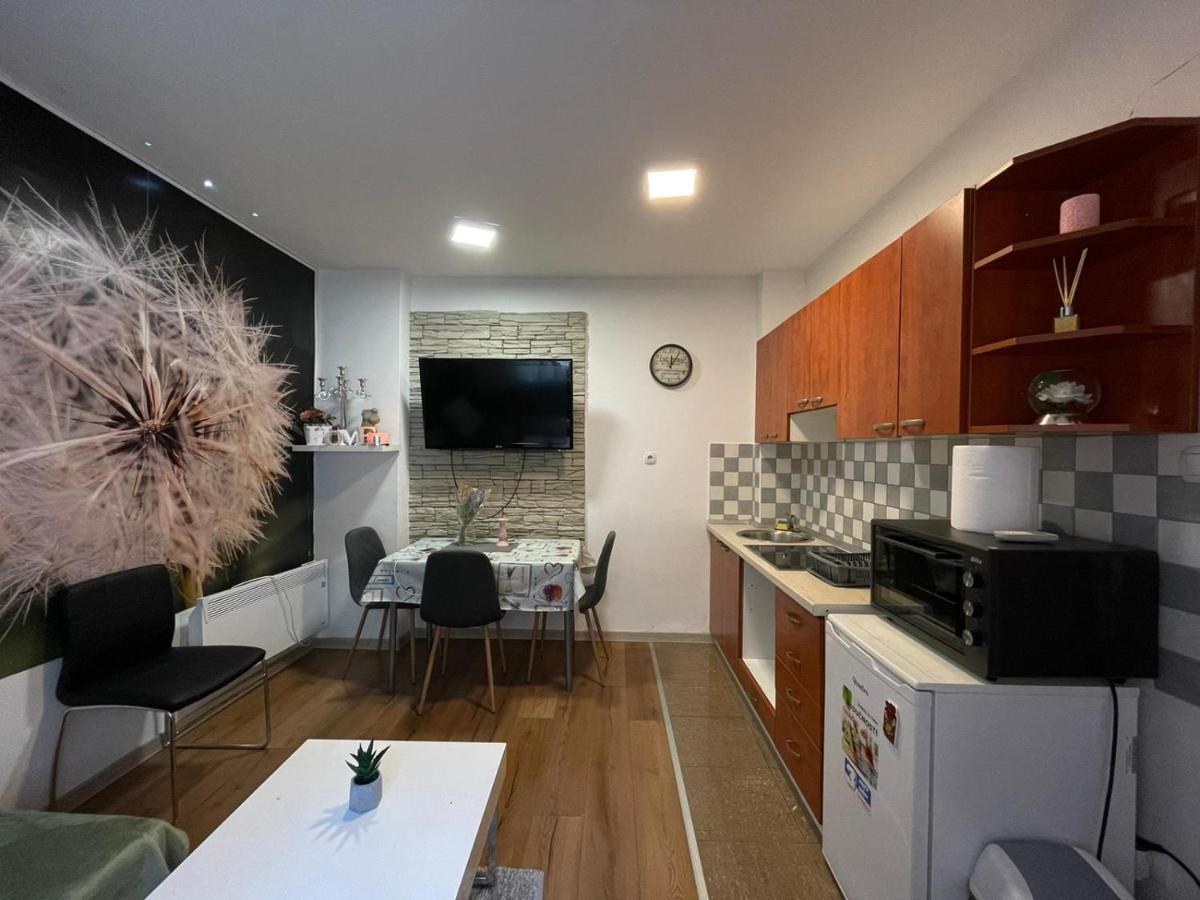 Cozy 1B Apartment Vera-self check in Zagreb Exterior foto